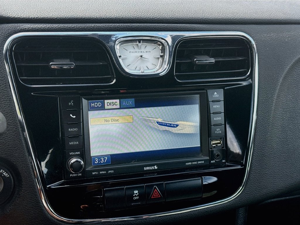 2011 Chrysler 200 Touring