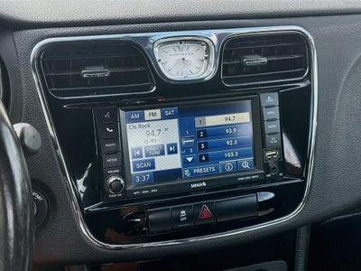 2011 Chrysler 200 Touring