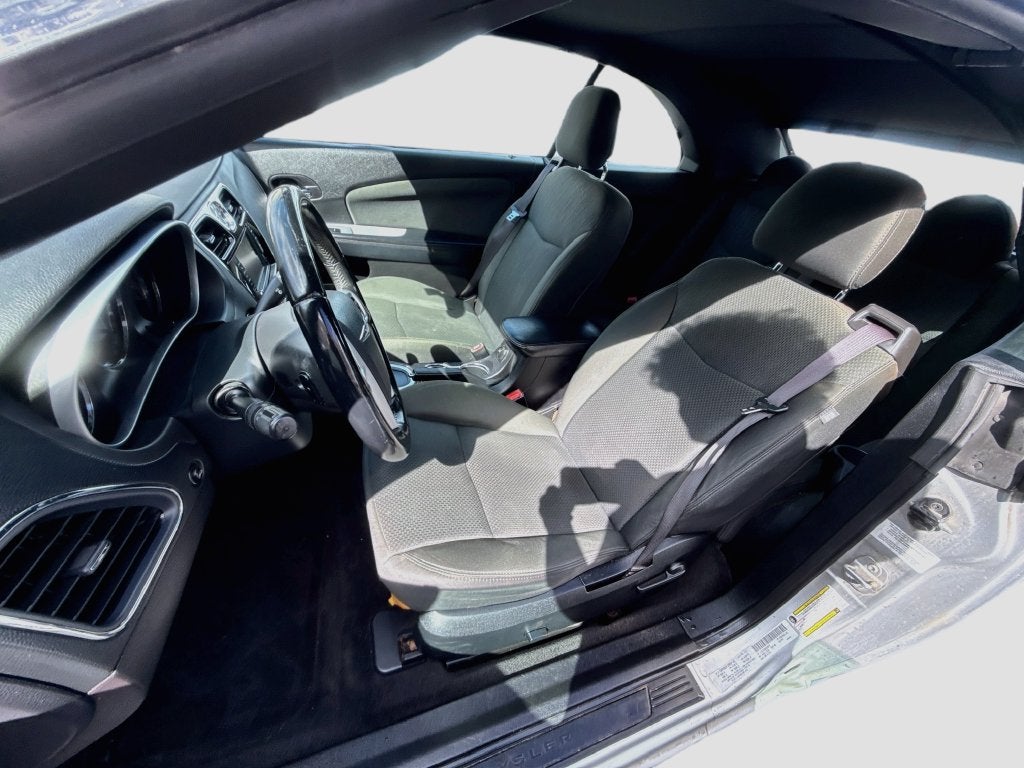 2011 Chrysler 200 Touring