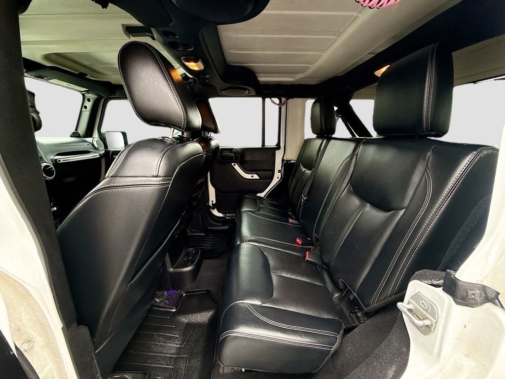 2014 Jeep Wrangler Unlimited Polar Edition