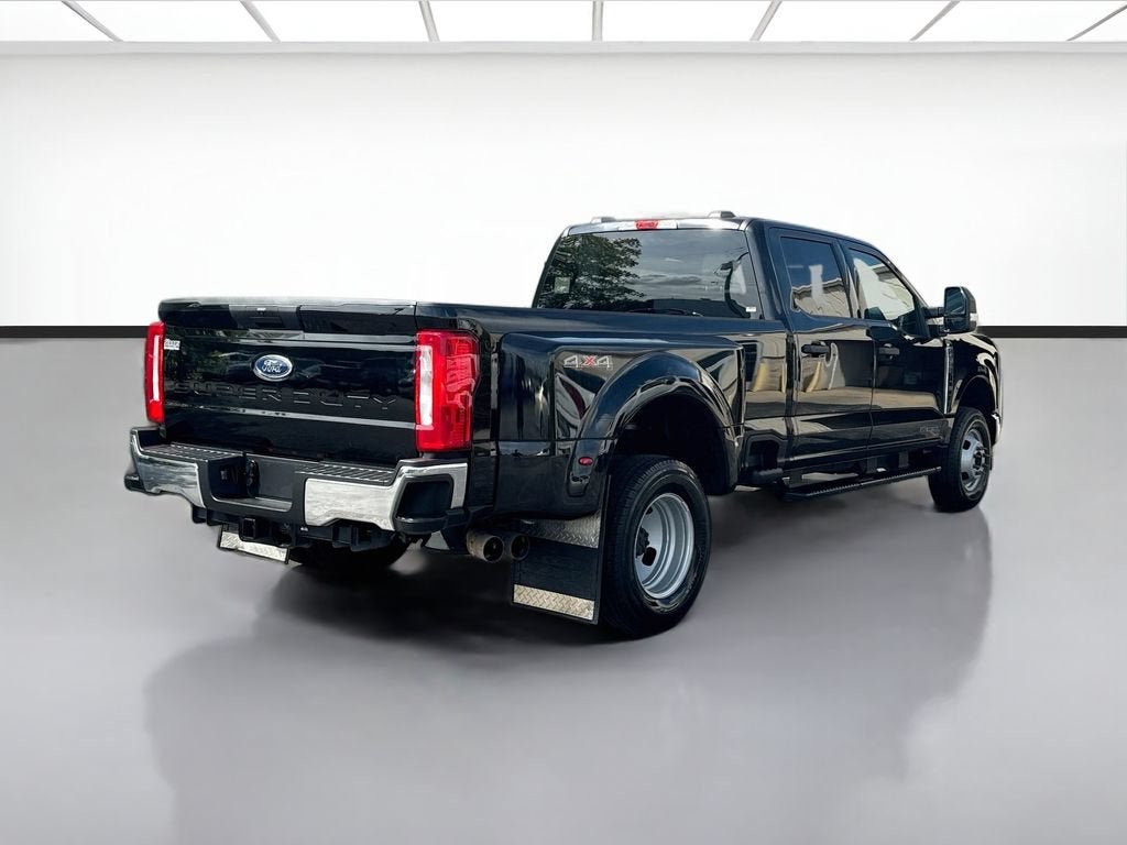 2026 Ford Super Duty F-350 DRW XL