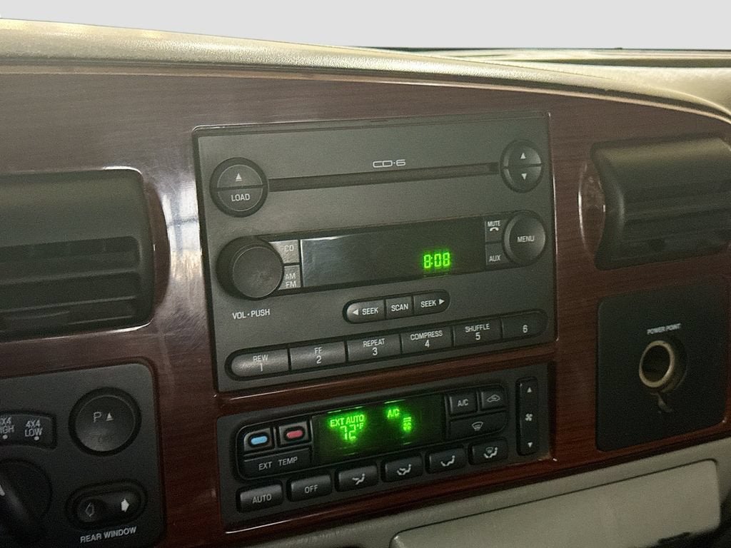2006 Ford Super Duty F-350 DRW XL