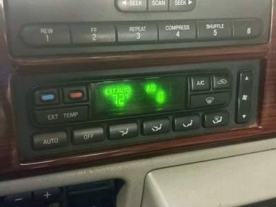 2006 Ford Super Duty F-350 DRW XL
