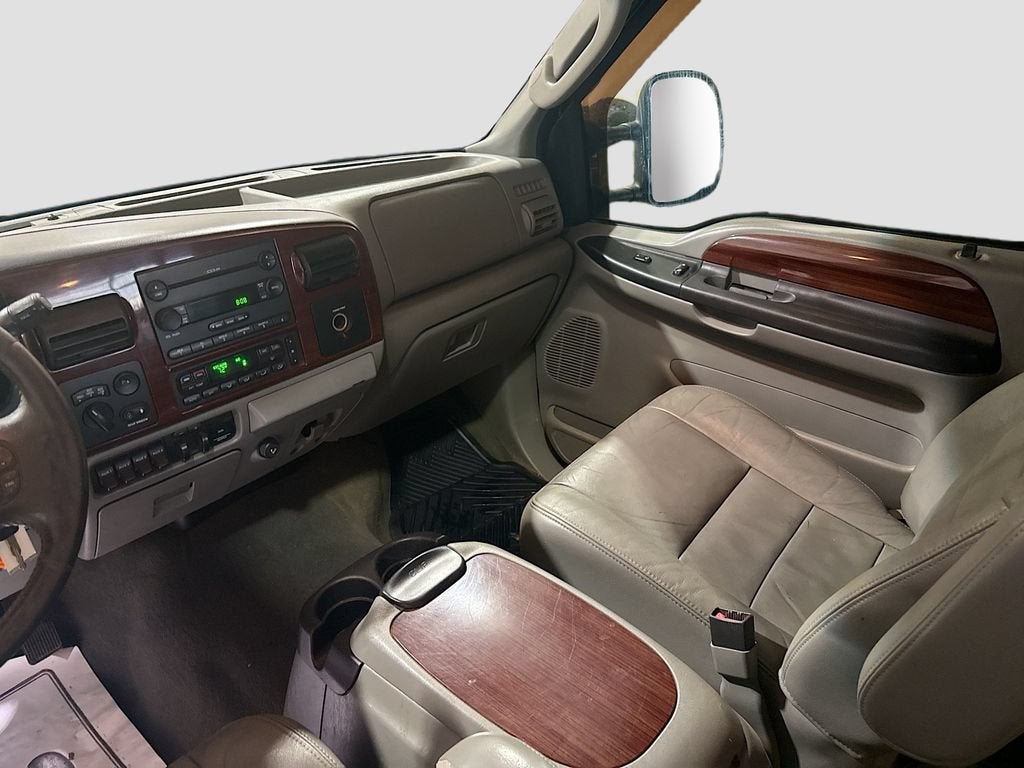 2006 Ford Super Duty F-350 DRW XL
