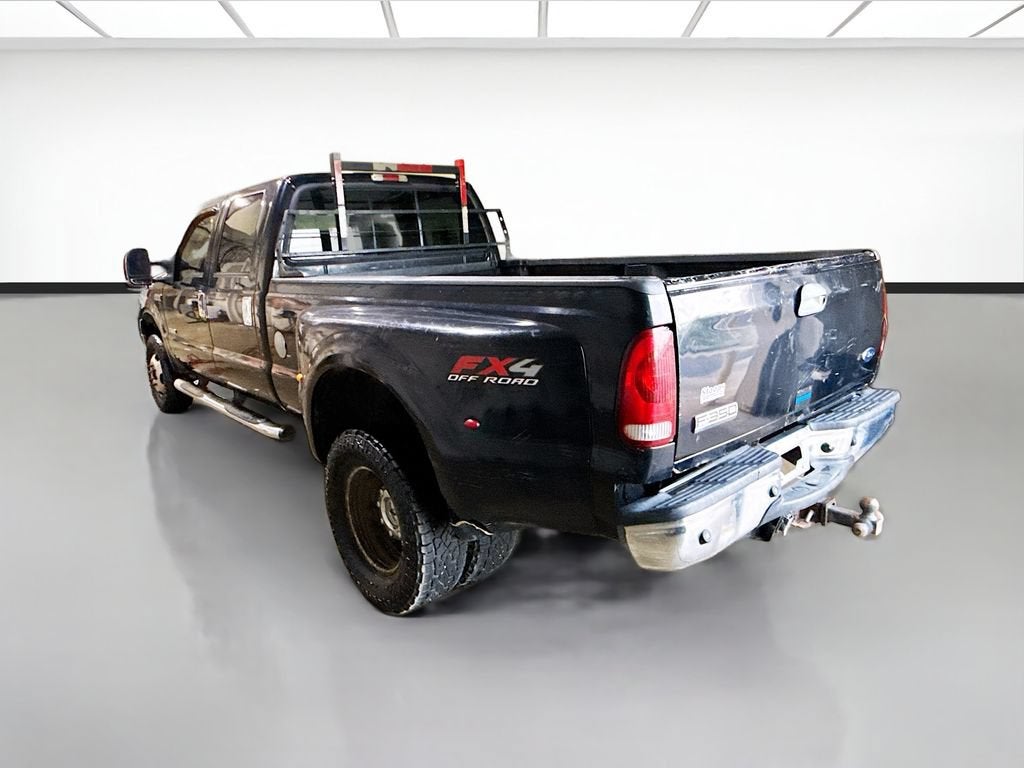 2006 Ford Super Duty F-350 DRW XL