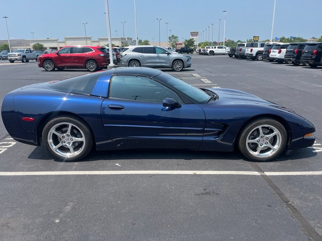 2001 Chevrolet Corvette Base