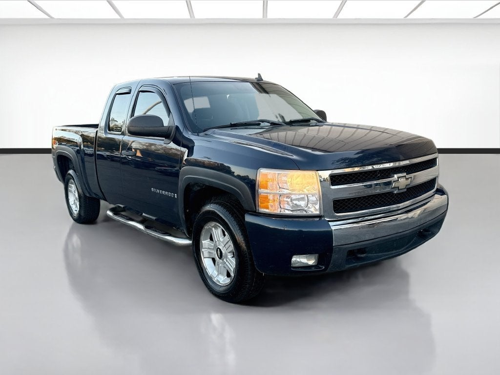2007 Chevrolet Silverado 1500 LT w/1LT