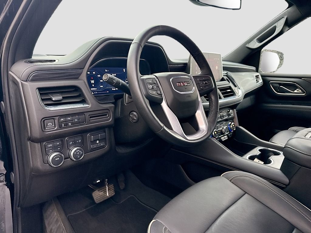 2024 GMC Yukon SLT