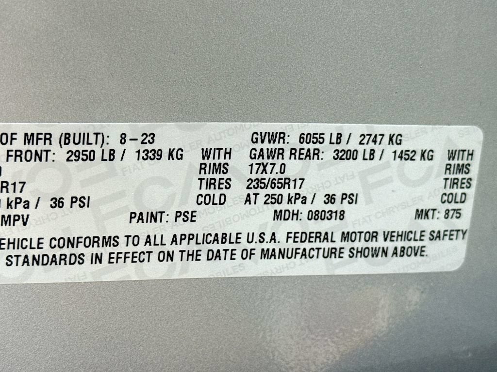 2023 Chrysler Voyager LX
