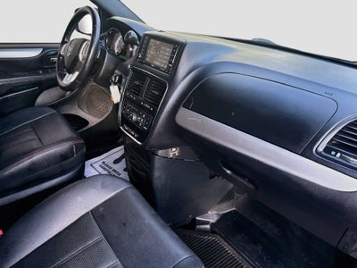 2016 Dodge Grand Caravan R/T
