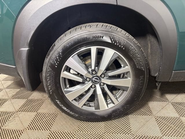 2025 Nissan Pathfinder SL 4WD