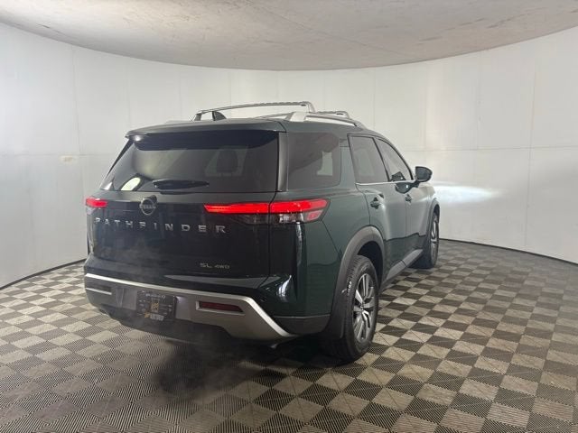 2025 Nissan Pathfinder SL 4WD