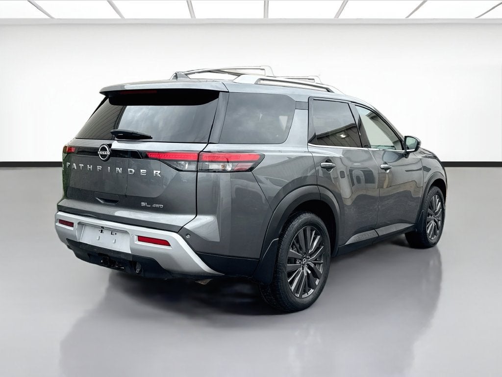 2022 Nissan Pathfinder SL 4WD