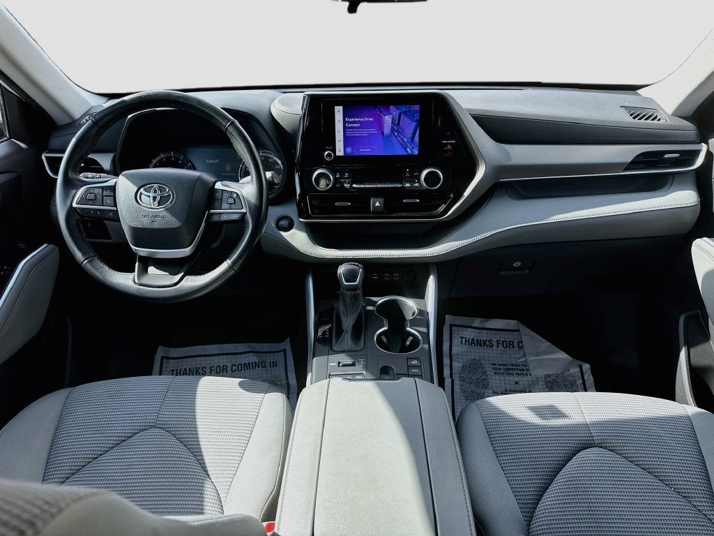 2023 Toyota Highlander LE
