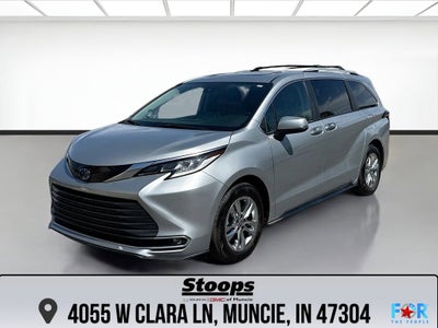 2023 Toyota Sienna Limited