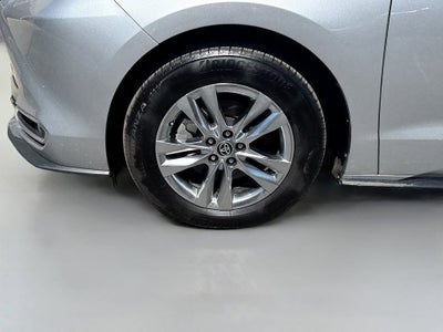 2023 Toyota Sienna Limited