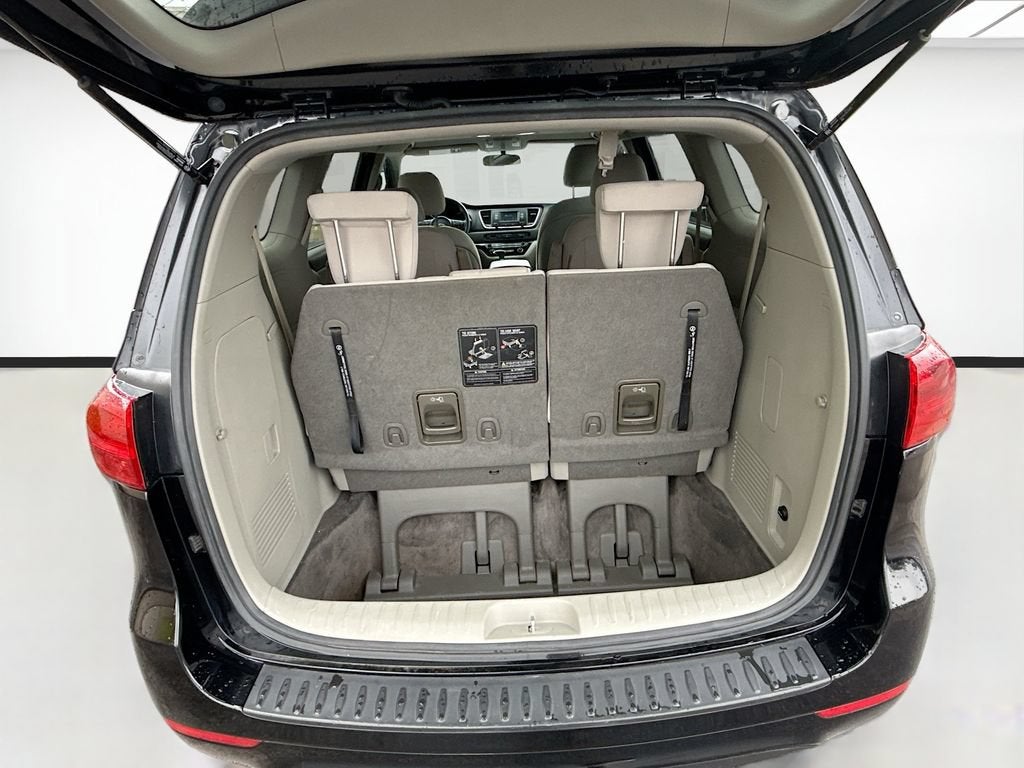 2018 Kia Sedona L
