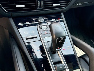 2023 Porsche Cayenne Coupe Platinum Edition