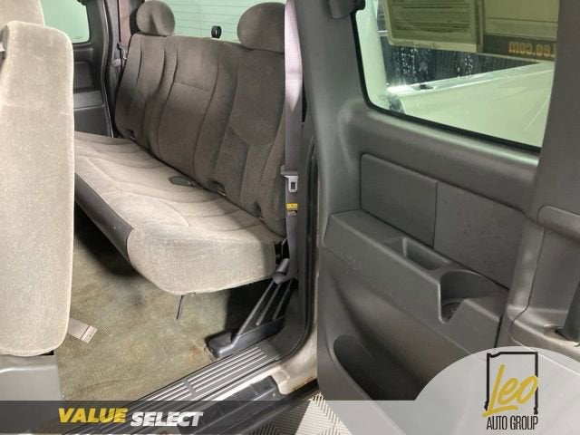 2005 Chevrolet Silverado 1500 LS