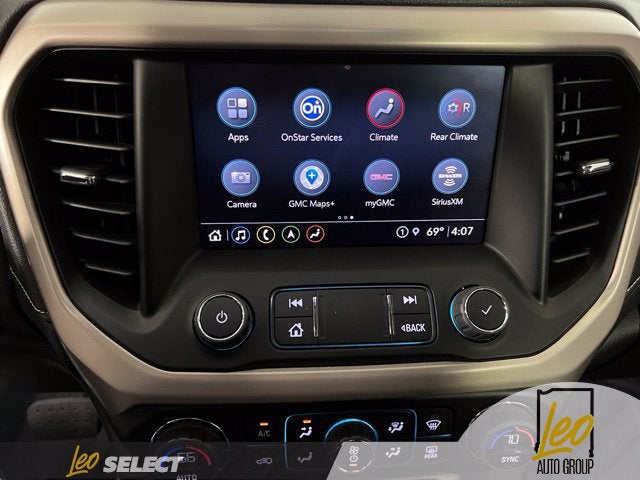 2023 GMC Acadia Denali