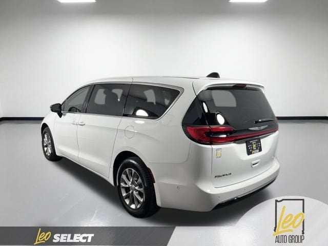 2024 Chrysler Pacifica Touring L AWD