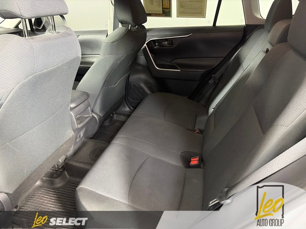 2019 Toyota RAV4 LE