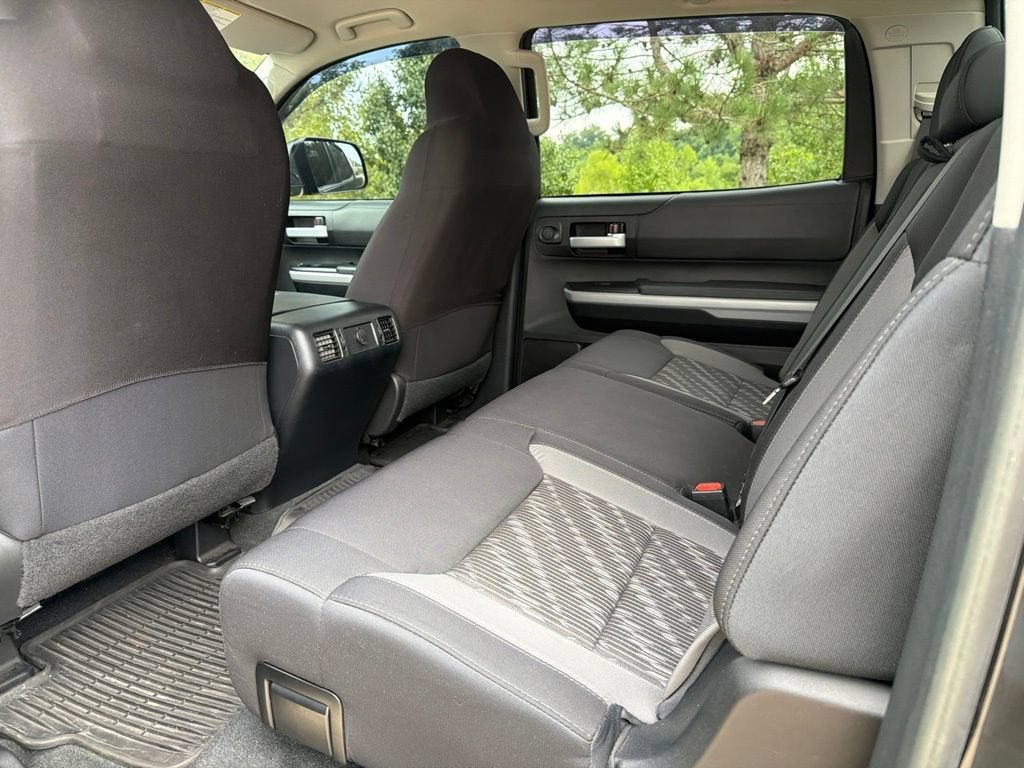 2019 Toyota Tundra SR5 5.7L V8