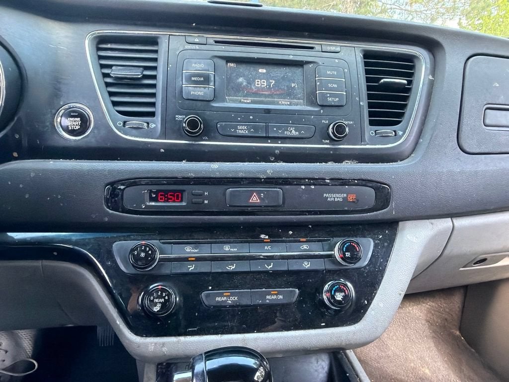 2016 Kia Sedona LX