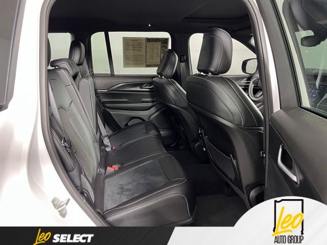 2023 Jeep Grand Cherokee Altitude 4x2