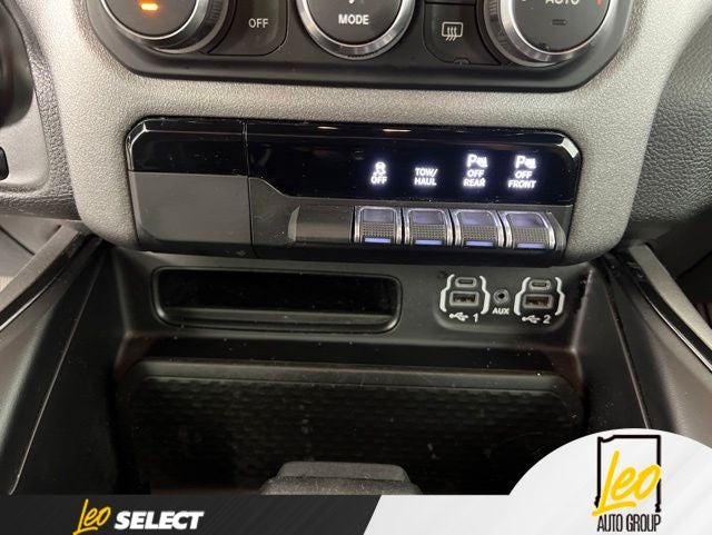 2023 RAM 1500 Big Horn Crew Cab 4x4 5'7' Box