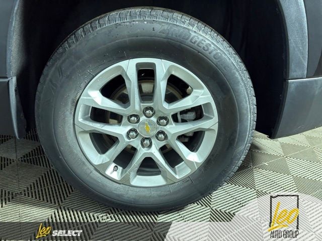 2023 Chevrolet Traverse FWD LS