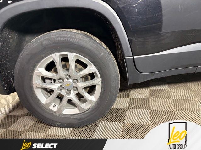 2023 Chevrolet Traverse FWD LS