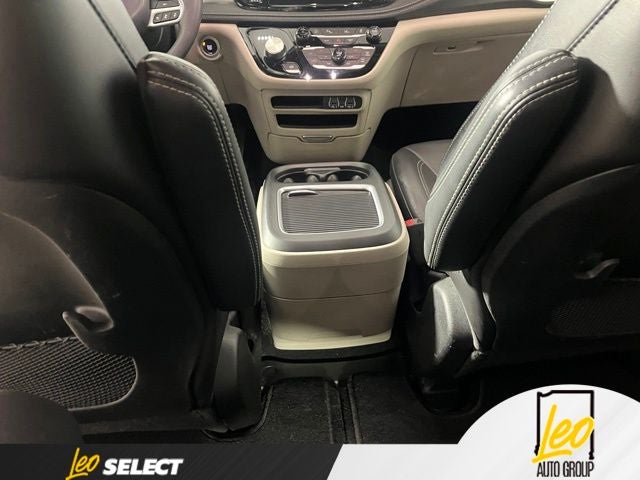 2023 Chrysler Pacifica Touring L AWD
