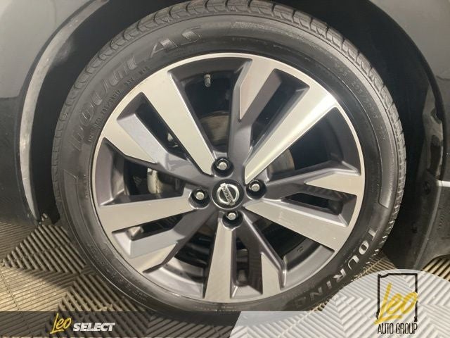 2020 Nissan Versa SR Xtronic CVT