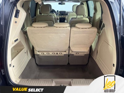 2010 Volkswagen Routan SEL