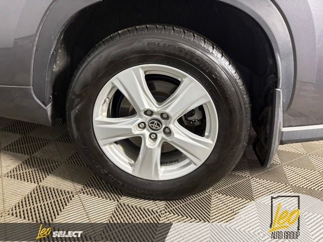 2021 Toyota Highlander LE