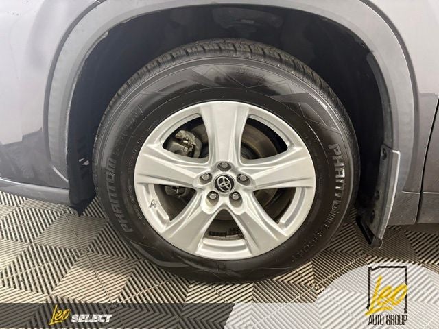 2021 Toyota Highlander LE