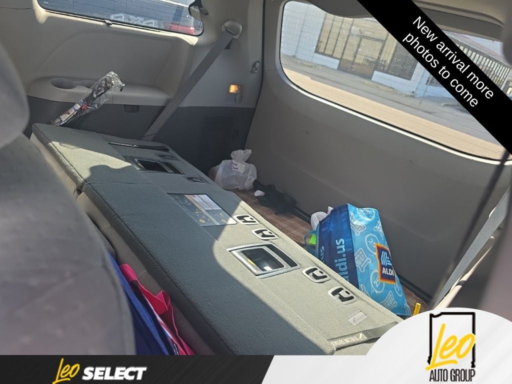 2020 Toyota Sienna LE 8 Passenger