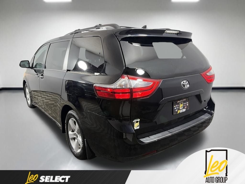 2020 Toyota Sienna LE 8 Passenger
