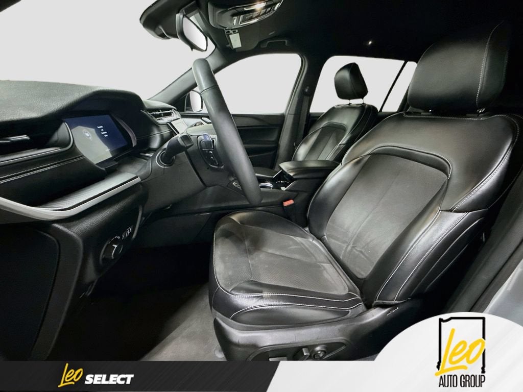2023 Jeep Grand Cherokee L Altitude 4x4