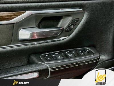 2019 RAM 1500 Laramie Crew Cab 4x4 5'7" Box