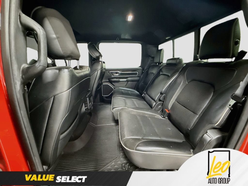 2020 RAM 1500 Laramie Crew Cab 4x4 5'7" Box