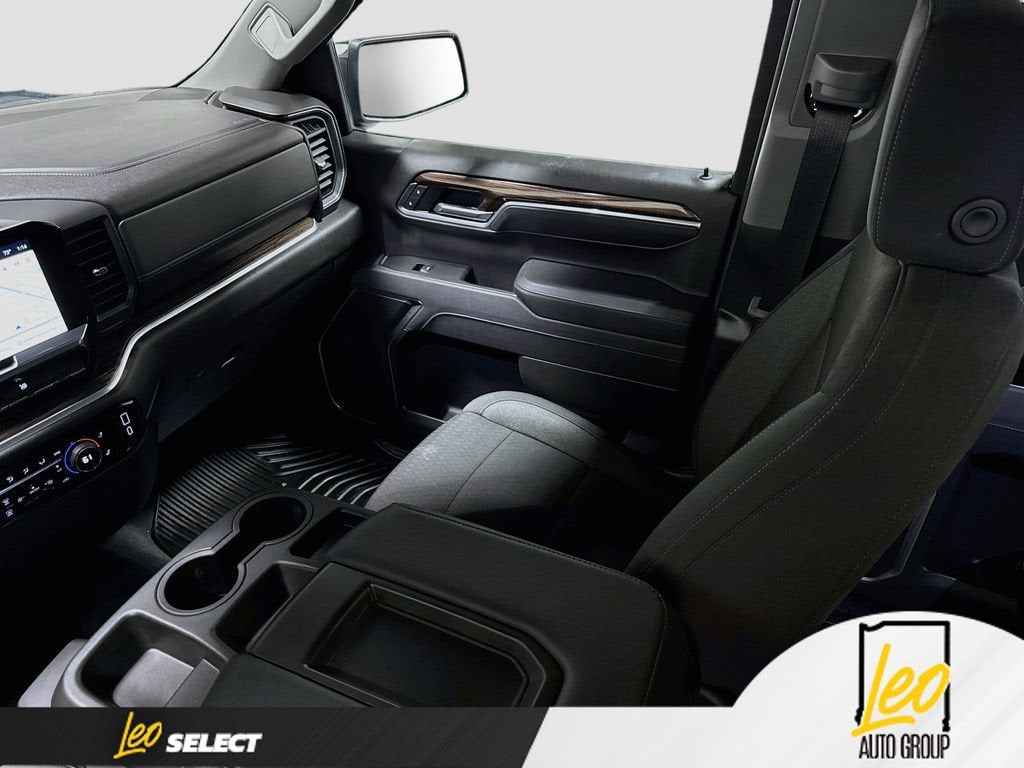 2025 Chevrolet Silverado 1500 LT (2FL)