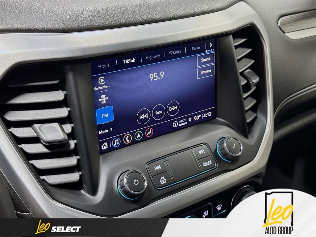 2023 GMC Acadia SLT