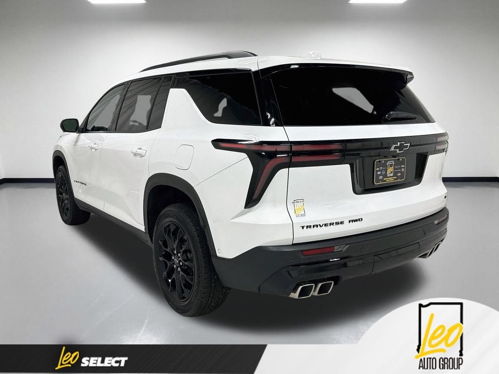 2024 Chevrolet Traverse LT