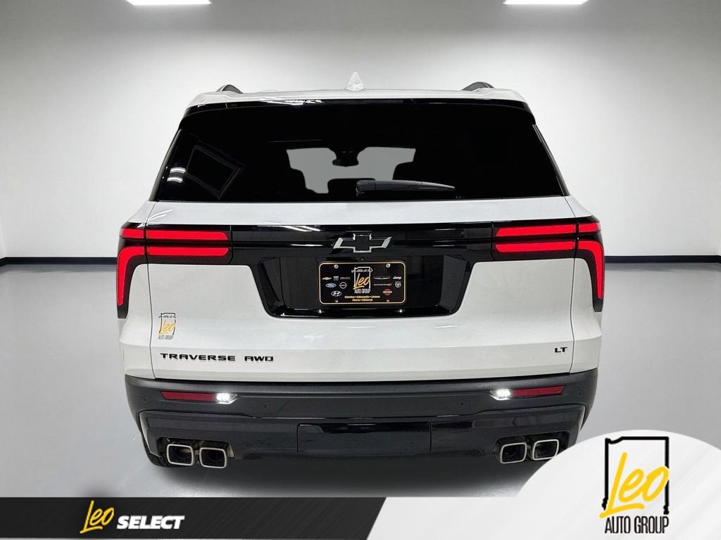 2024 Chevrolet Traverse LT