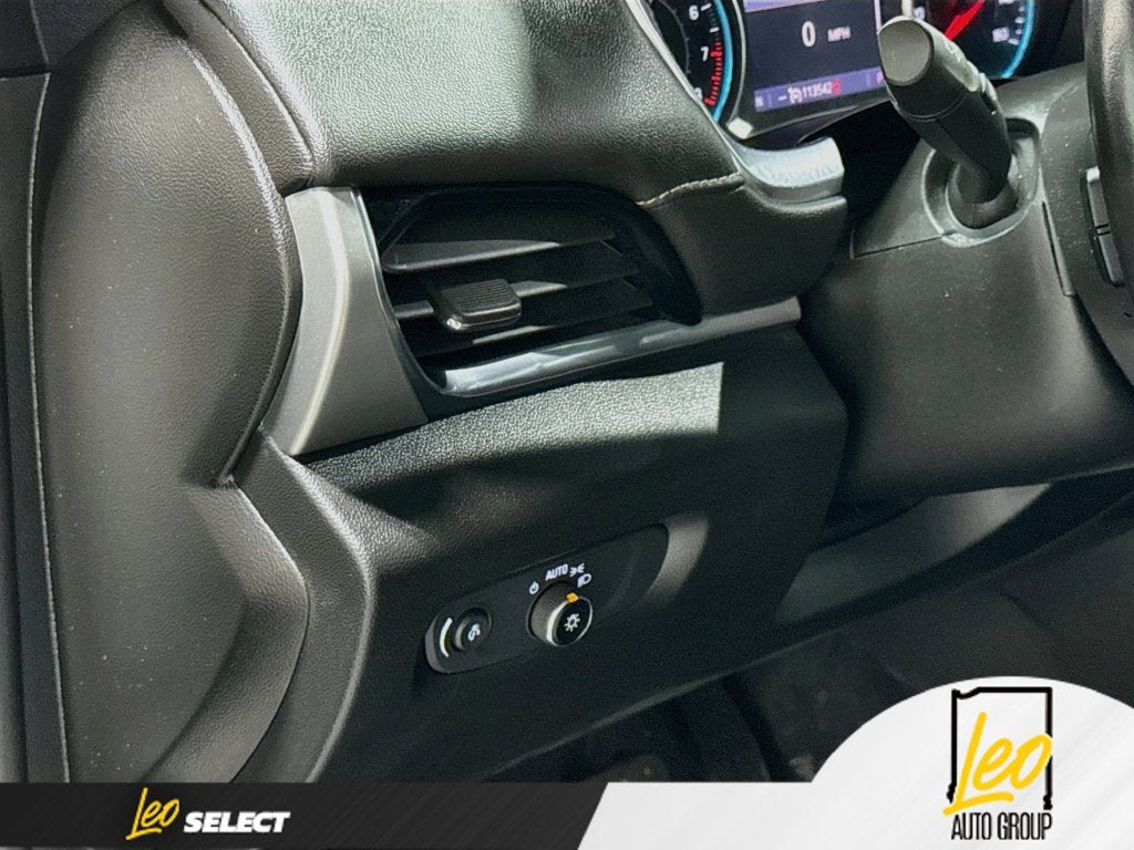 2022 Chevrolet Traverse LT Leather