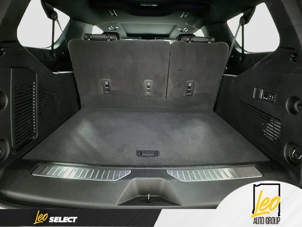 2023 Chevrolet Suburban RST