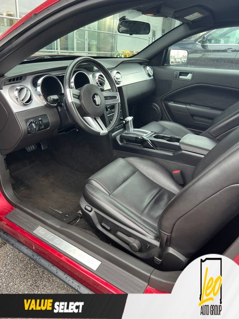 2006 Ford Mustang Standard