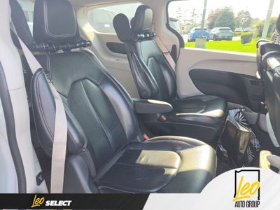 2022 Chrysler Pacifica Hybrid Touring L